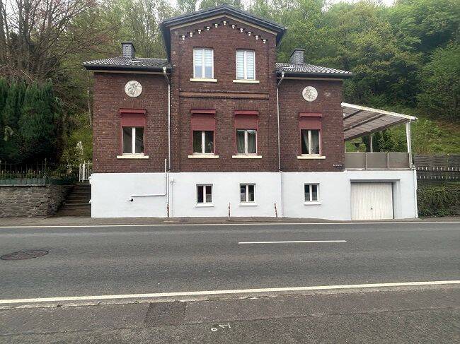 Thumbnail-Denkmalgeschütztes Zweifamilienhaus mit großzügigem Garten, großer Terrasse und Garage zu verkaufen in Werdohl-Bärenstein…
