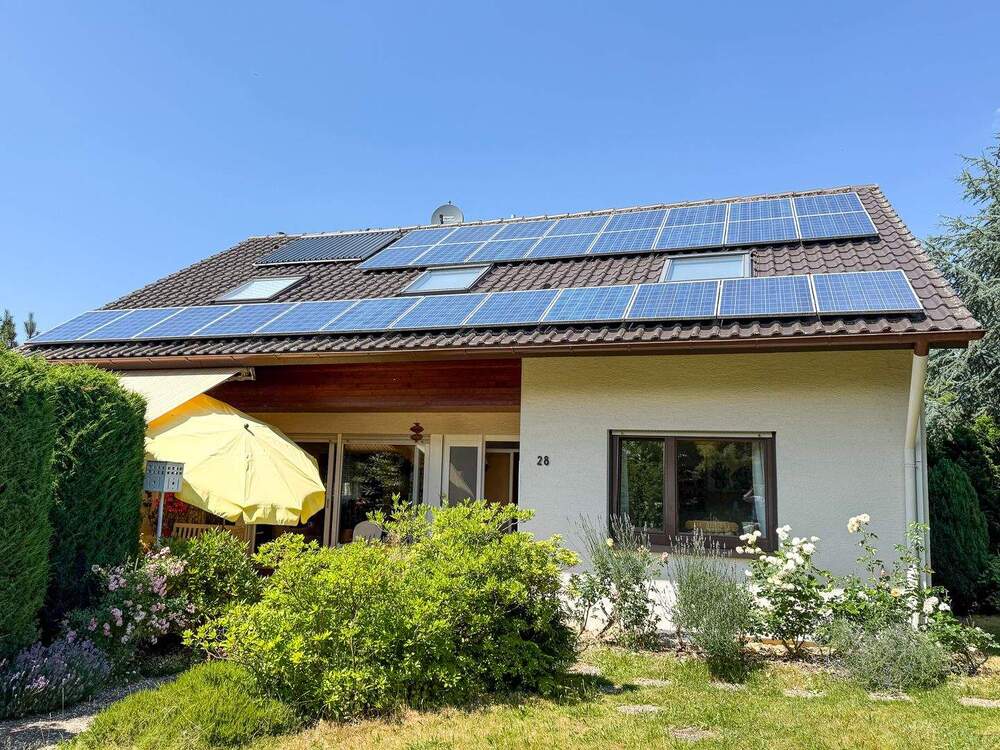 Thumbnail-Einfamilienhaus mit Blick ins Grüne und viel Wohnraum