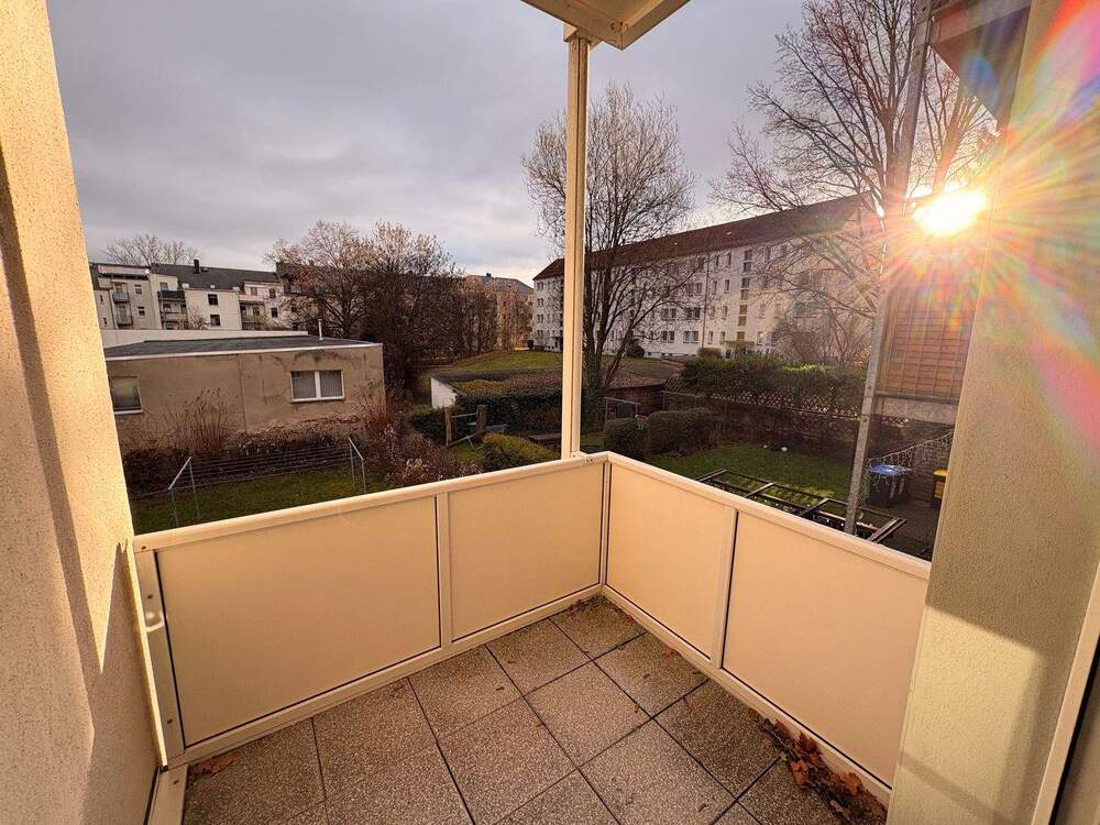 Thumbnail-Bodenbelag nach Ihrem Wunsch! Tolle 2 Raumwohnung mit Balkon in Gablenz!