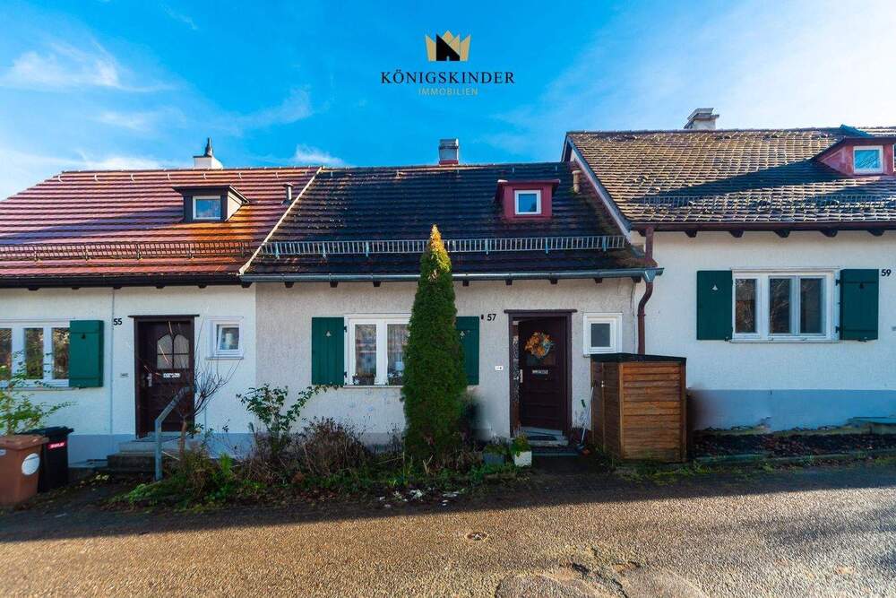 Thumbnail-Wohnen mit Geschichte: Denkmalgeschütztes Einfamilienhaus im grünen Eiernest