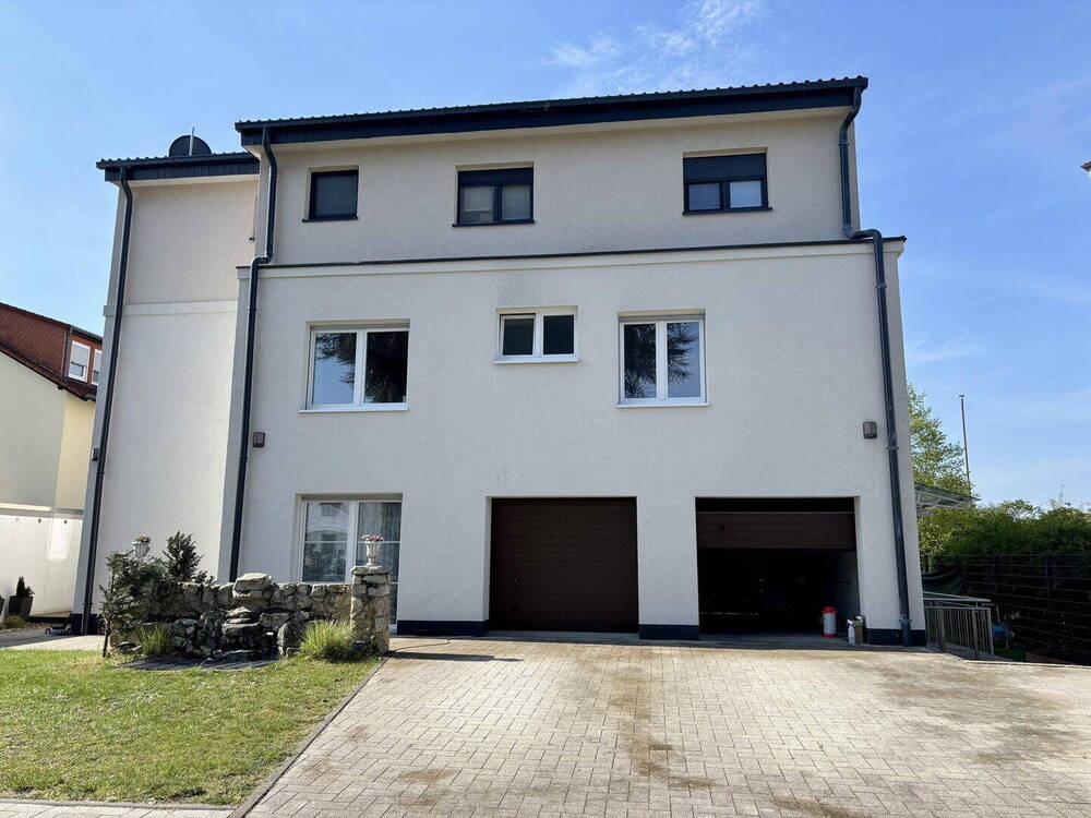Thumbnail-Modernes Mehrfamilienhaus in Heusenstamm - stilvoll wohnen, nachhaltig investieren
