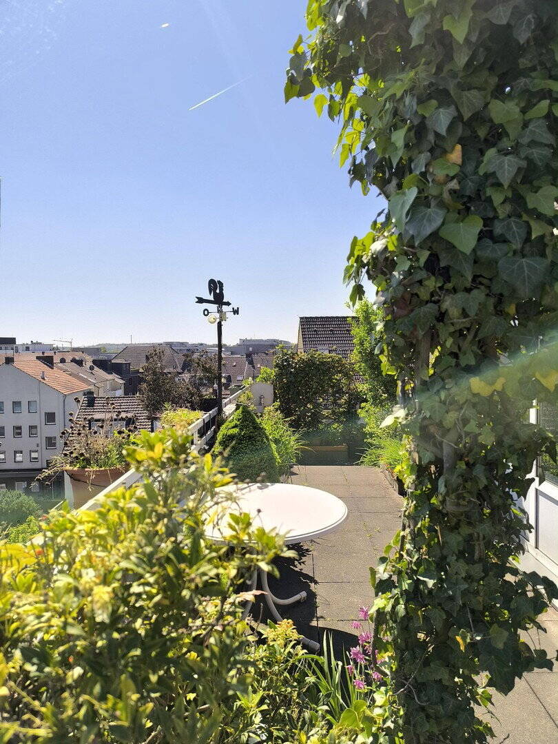 Thumbnail-Große Eigentumswohnung mit großer Terrasse zu verkaufen