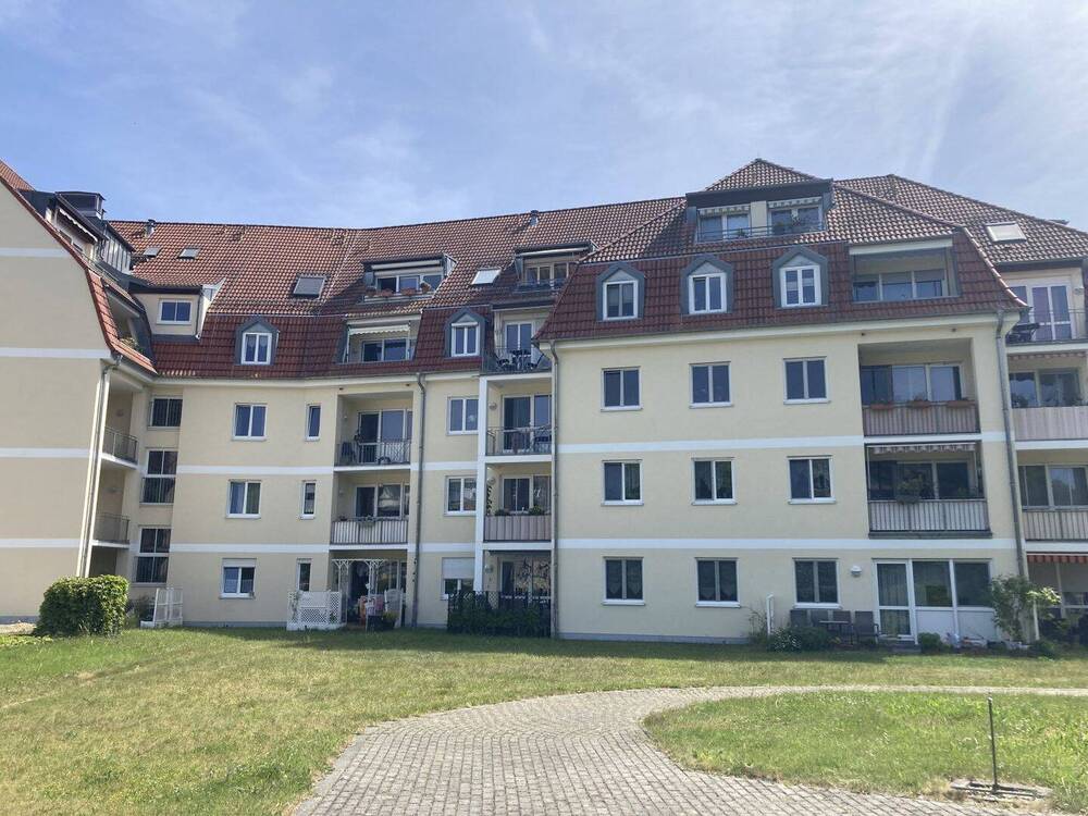Thumbnail-Frisch sanierte 3-Raumwohnung mit Balkon, TG-Stellpl. & Fahrstuhl!