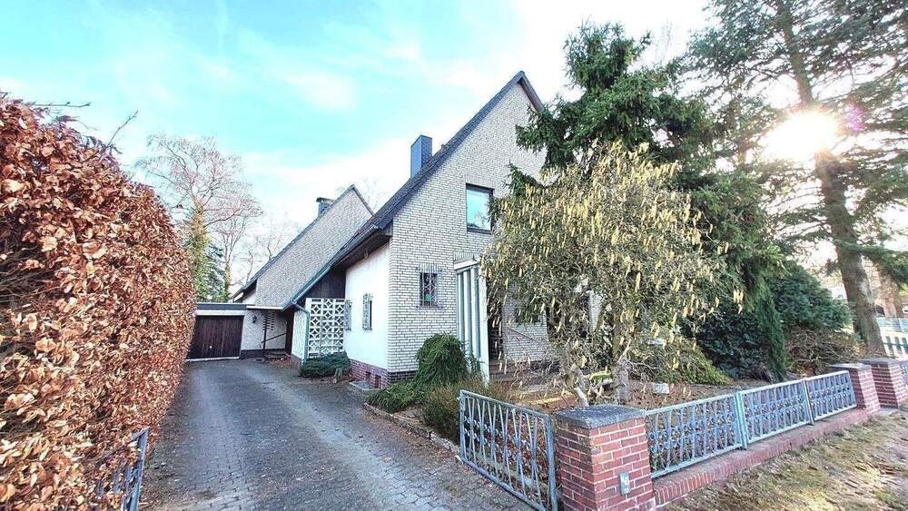 Thumbnail-GästehausPension oder Mehrfamilienhaus in Neuenkirchen Heidekreis. Einmaliger Charme