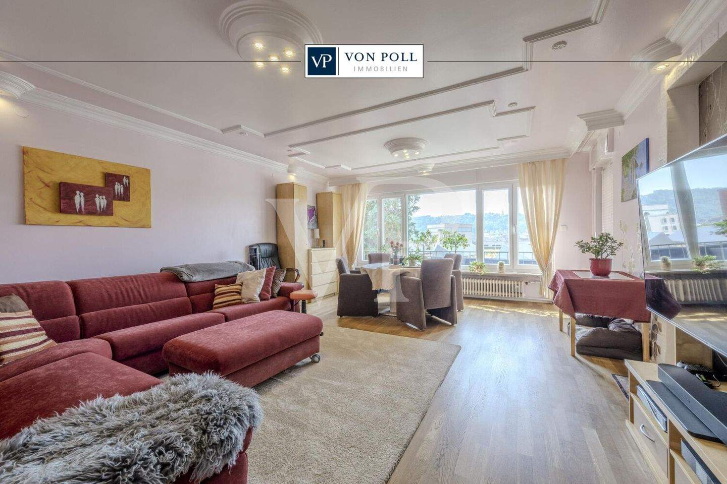 Thumbnail-Großzügige 4 Zimmer Wohnung mit Sonnenbalkon und Nähe zur Innenstadt