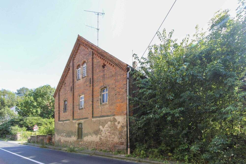 Thumbnail-+ Naturnahe Lage mit Top-Anbindung an Dresden - Sanierungsbedürftiges 2-4-Familienhaus +