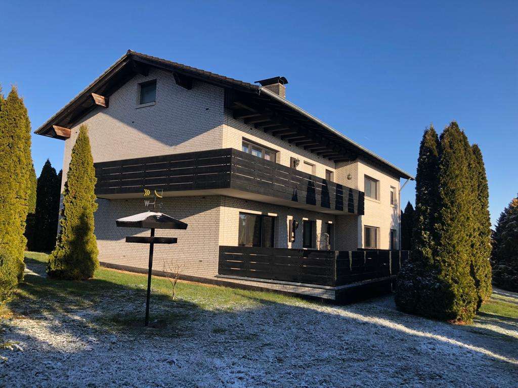 Thumbnail-Einfamilienhaus mit Appartement und großem Garten