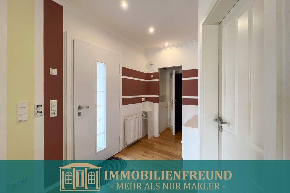 Thumbnail-Mehrgenerationenobjekt mit zwei Häusern, Doppelgarage und großem Garten