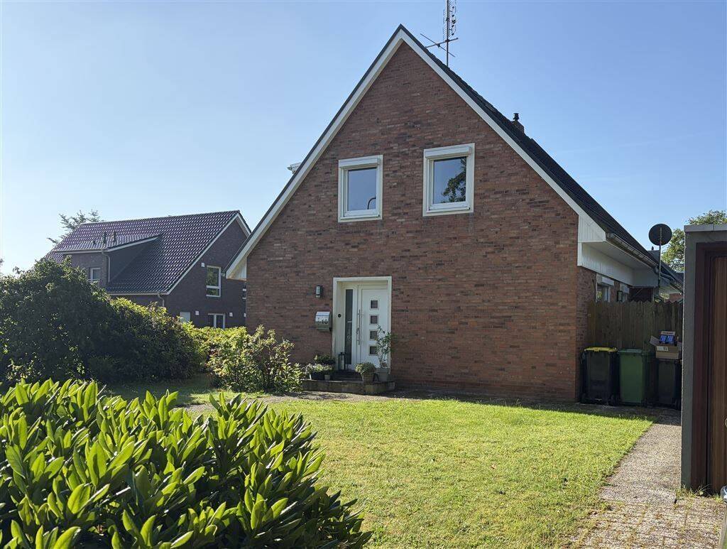 Thumbnail-Hude-Nord: Kleines Einfamilienhaus mit Garten und Garage!