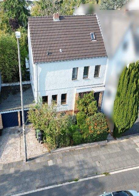 Thumbnail-Viel Platz für die Familie - Einfamilienhaus mit Garten und großem Potenzial in Bonn-Duisdorf