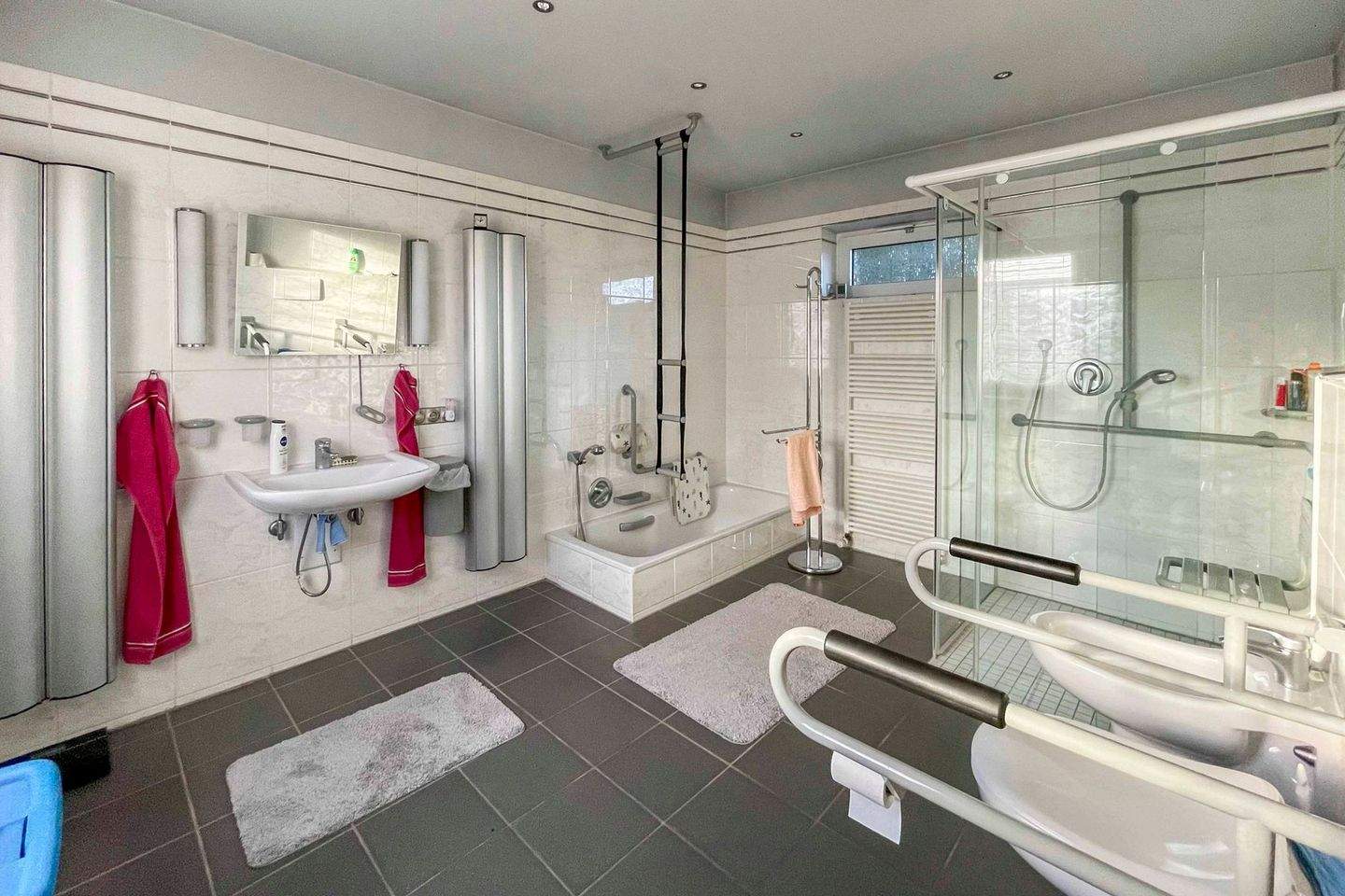 Thumbnail-Altersgerecht leben mit Komfort - modernes Bad, praktische Küche, Nähe zur Stadt und gut angebunden