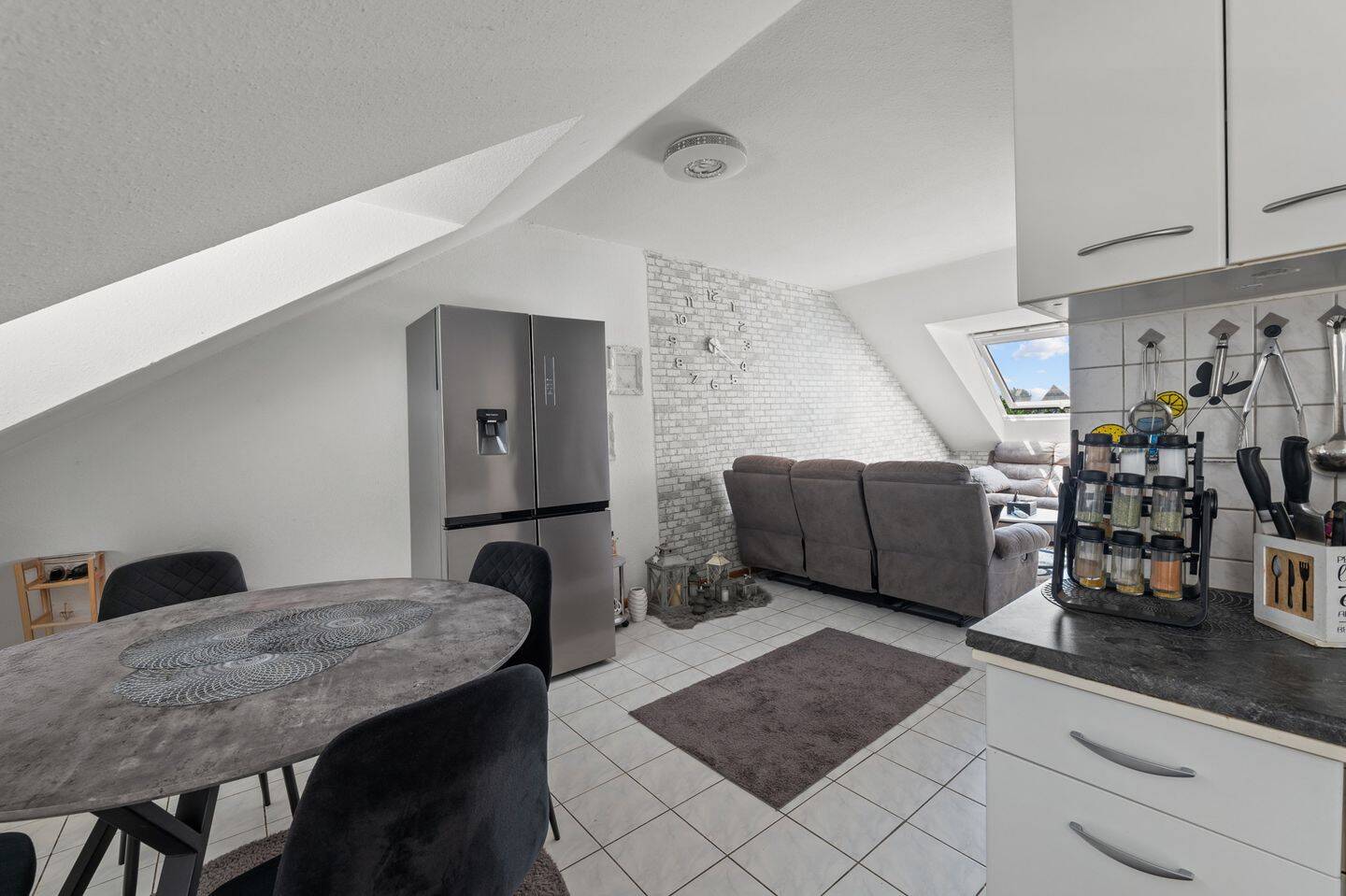 Thumbnail-Charmante 3-Zimmer-Dachgeschoßwohnung in 79312 Emmendingen