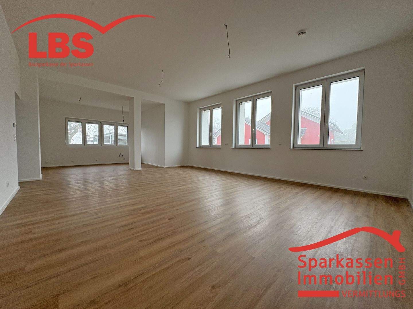 Thumbnail-Großzügige 2 Zimmer - Wohnung sucht einen Bewohner