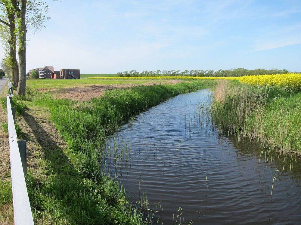 Thumbnail-mit 56 Meter Uferlinie, mit Blick zum Nordseedeich, Turmbau mit FernSeeSicht zur Insel Neuwerk mögl.