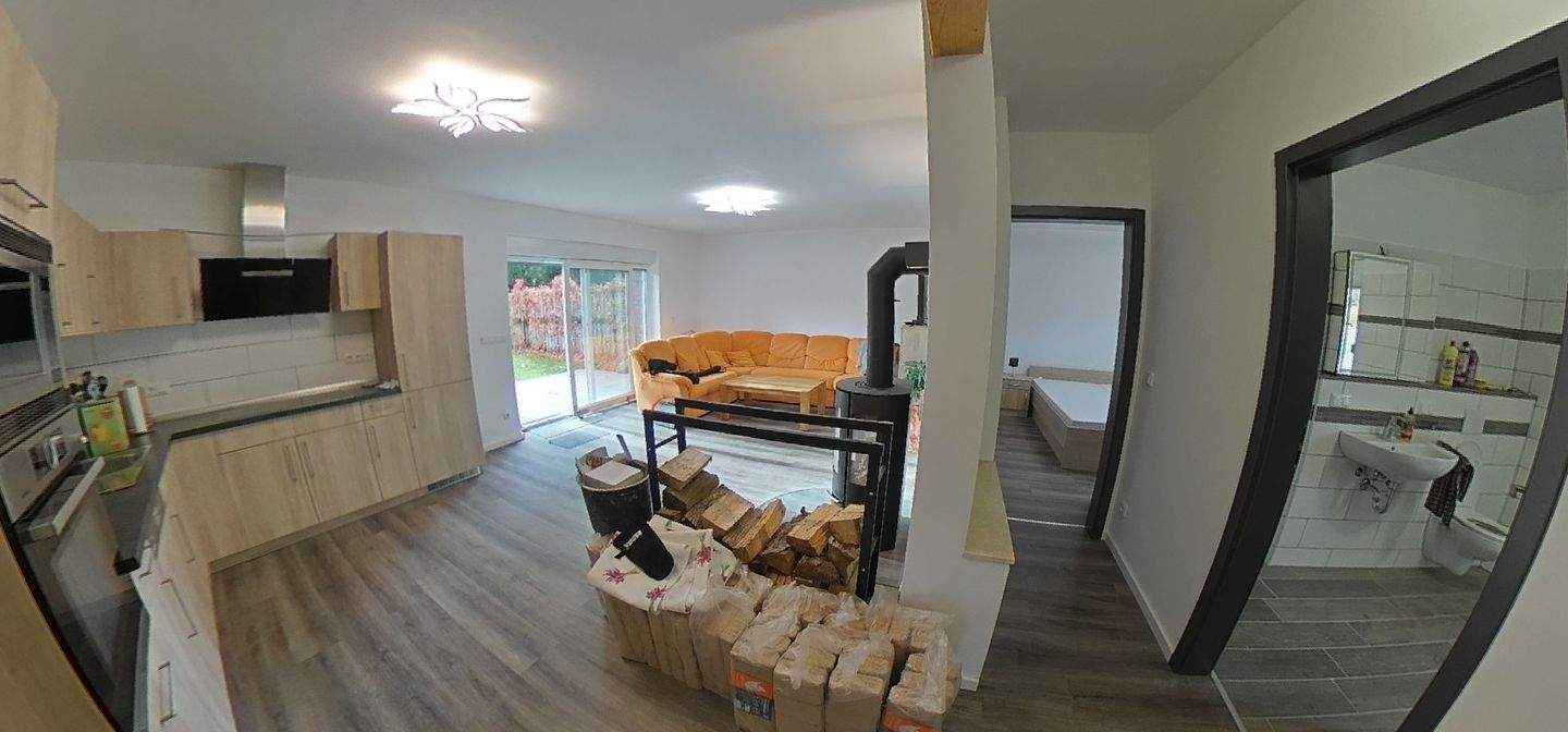 Thumbnail-Generationen- Neubau, 2 EBK, PV & Speicher, Garage, Doppelcarport, 2 Kamine, Zisterne, Möbliert