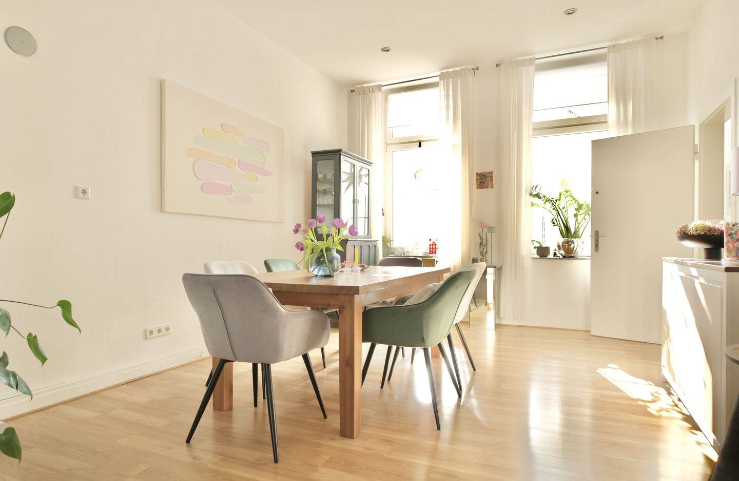 Thumbnail-Großzügiges Wohnen in der Krefelder Innenstadt - Stadthaus mit Innenhof und Dachterrasse