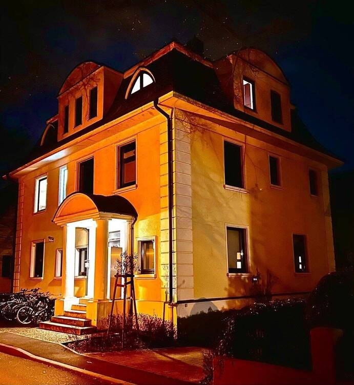 Thumbnail-WOHNEN AM NECKAR! Historisches Juwel - derzeit als Studentenhaus - für Liebhaber und Individualisten in ruhiger Top-Lage!