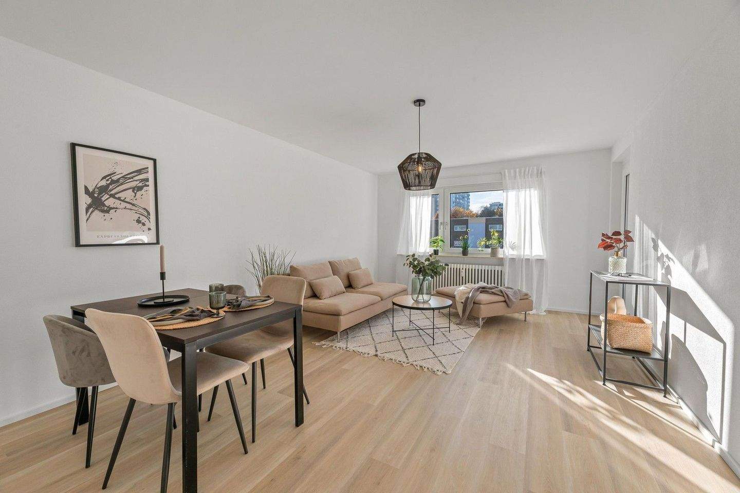 Thumbnail-Sofort einziehen! Modernisierte 4-Zimmer Familienwohnung im Grund.