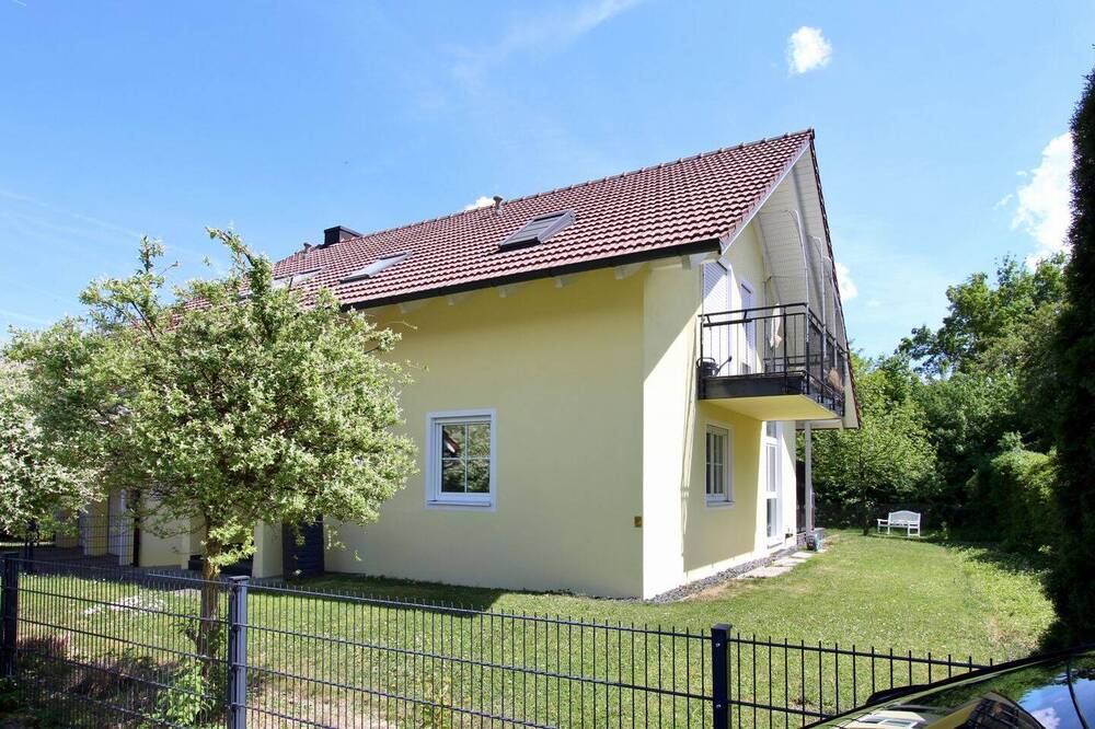 Thumbnail-Schönes Einfamilienhaus auf großem Grundstück!
