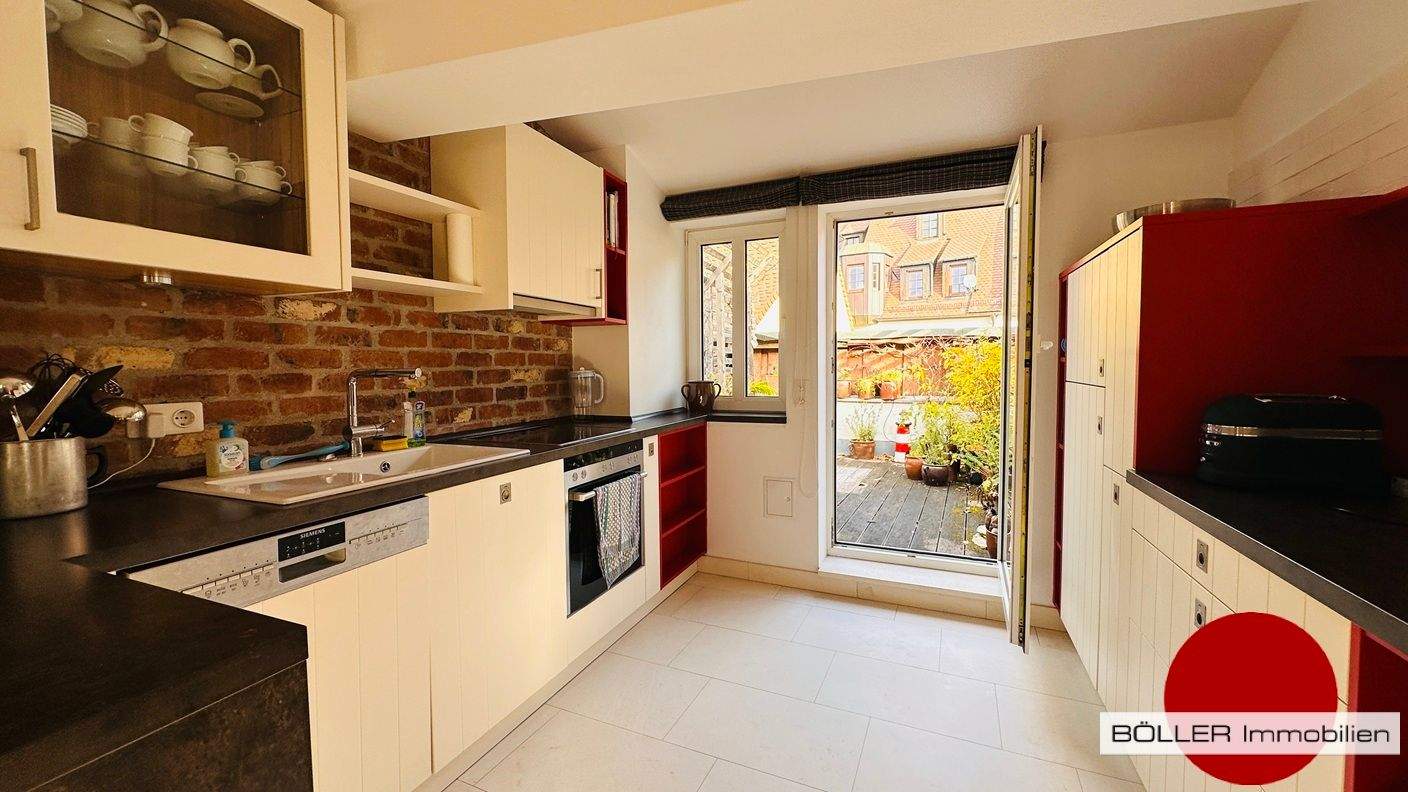 Thumbnail-In der weltberühmten Gasse Nürnbergs wohnen! Vollmöblierte 3-Zi. Wohnung über 3 Etagen mit Dachterrasse!