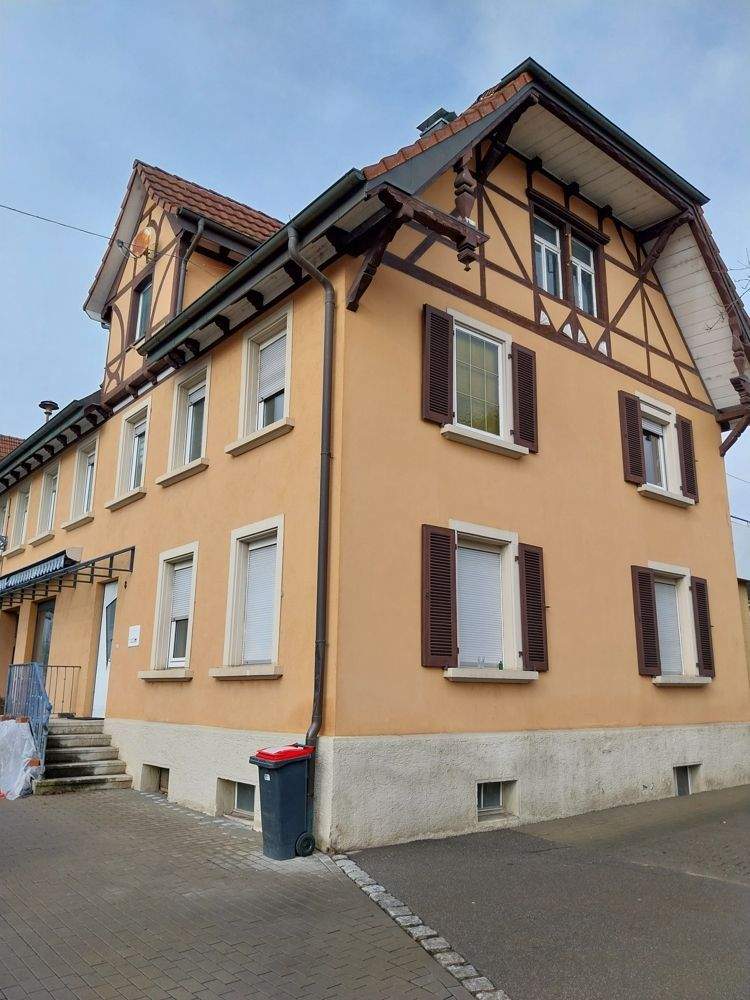 Thumbnail-Verkauf - 2 Familienhaus mit gut vermieteter Gewerbeeinheit in Böhringen