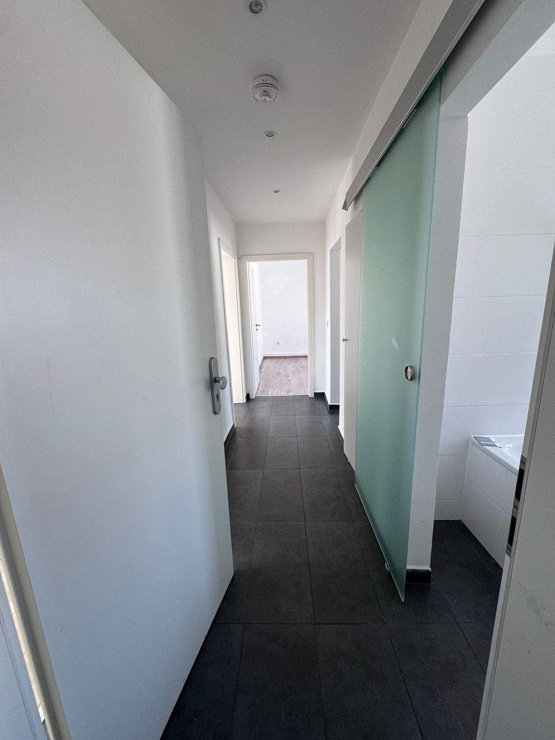 Thumbnail-4 Zimmer Wohnung mit Balkon in Wolfen