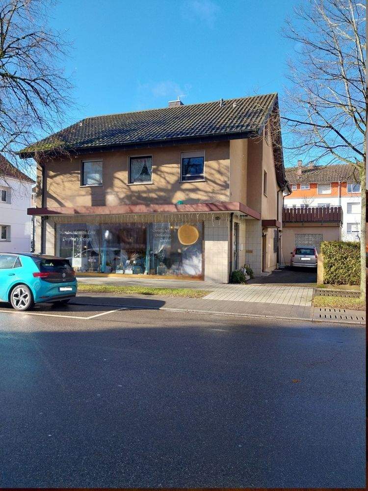 Thumbnail-Verkauf eines Wohnhauses mit gut vermieteter Gewerbeeinheit in Singen