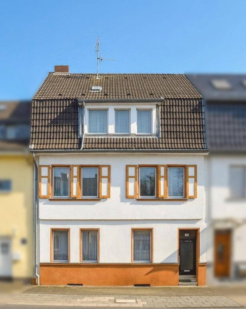 Thumbnail-EIN - ZWEIFAMILIENHAUS AUF GROSSZÜGIGEM GRUNDSTÜCK IN ZENTRALER LAGE VON DELLBRÜCK