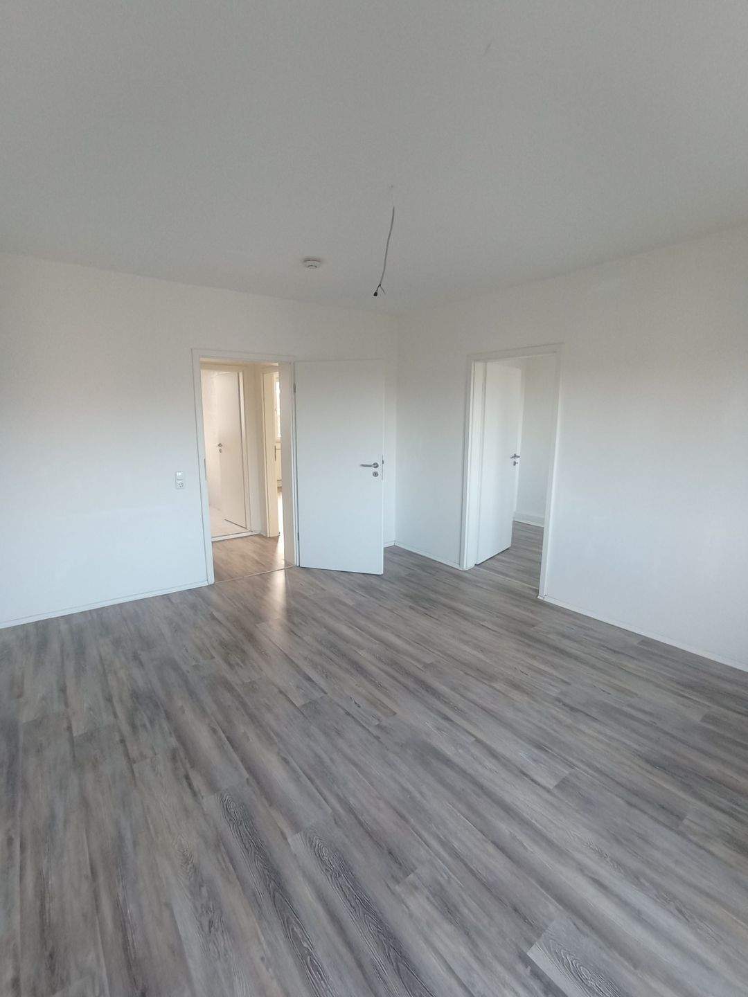 Thumbnail-Familienfreundliche 4-Zimmer-Wohnung in Bitterfeld-Wolfen