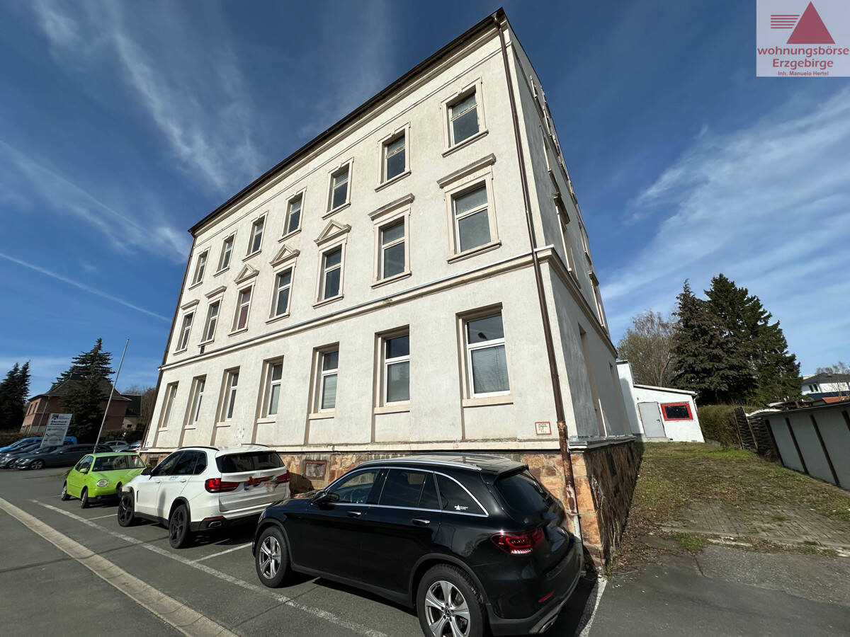 Thumbnail-Mehrfamilienhaus mit Steigerungspotential in Chemnitz!