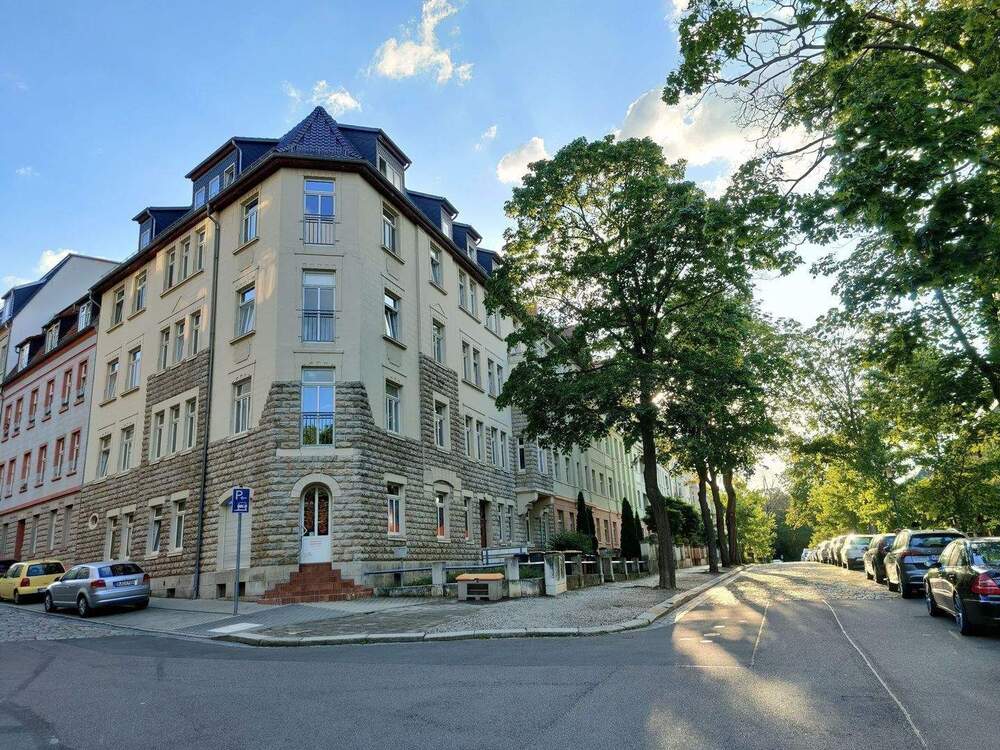 Thumbnail-Großzügige 3-Zimmer-Wohnung in Weißenfels