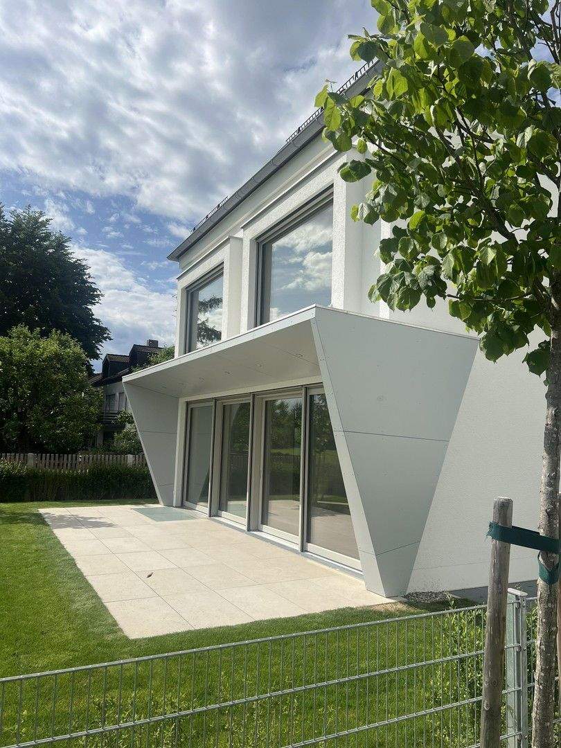 Thumbnail-Neubau Einfamilienhaus mit möglicher Einliegerwohnung, Tiefgarage und unverbautem Ausblick