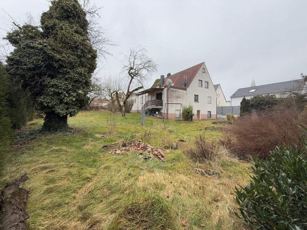 Thumbnail-Einfamilienhaus mit großen und sonnigen Garten