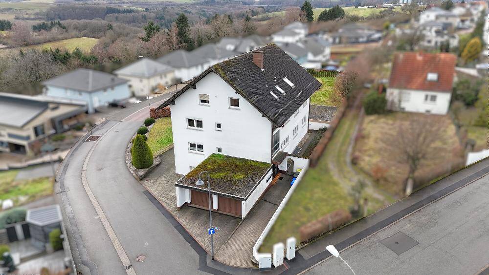 Thumbnail-+++ Fehrbach: Attraktives, lichtdurchflutetes 4-Familienhaus mit Loggien, Südausrichtung, Panoramablick und 4 Garagen in hervorragender, ruhiger Wohnl