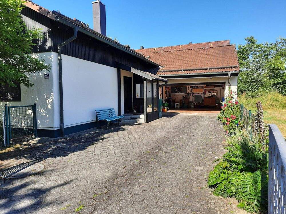 Thumbnail-Großzügiges freistehendes Einfamilienhaus mit qualitativ hochwertiger Ausstattung in Haag i. OB