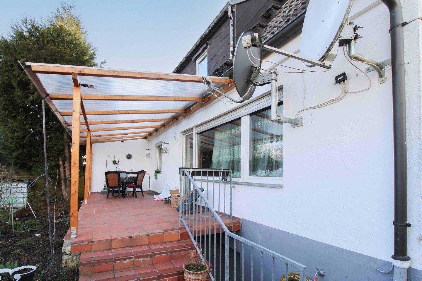 Thumbnail-Gepflegte und laufend in Stand gehaltene Doppelhaushälfte mit schönem Garten in Elchingen