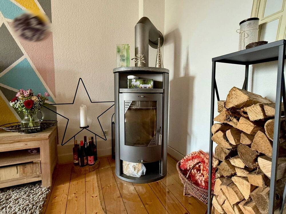 Thumbnail-FröndenbergRuhr: Altbau-ETW mit Charme und großen Räumen - Einfach riesig!