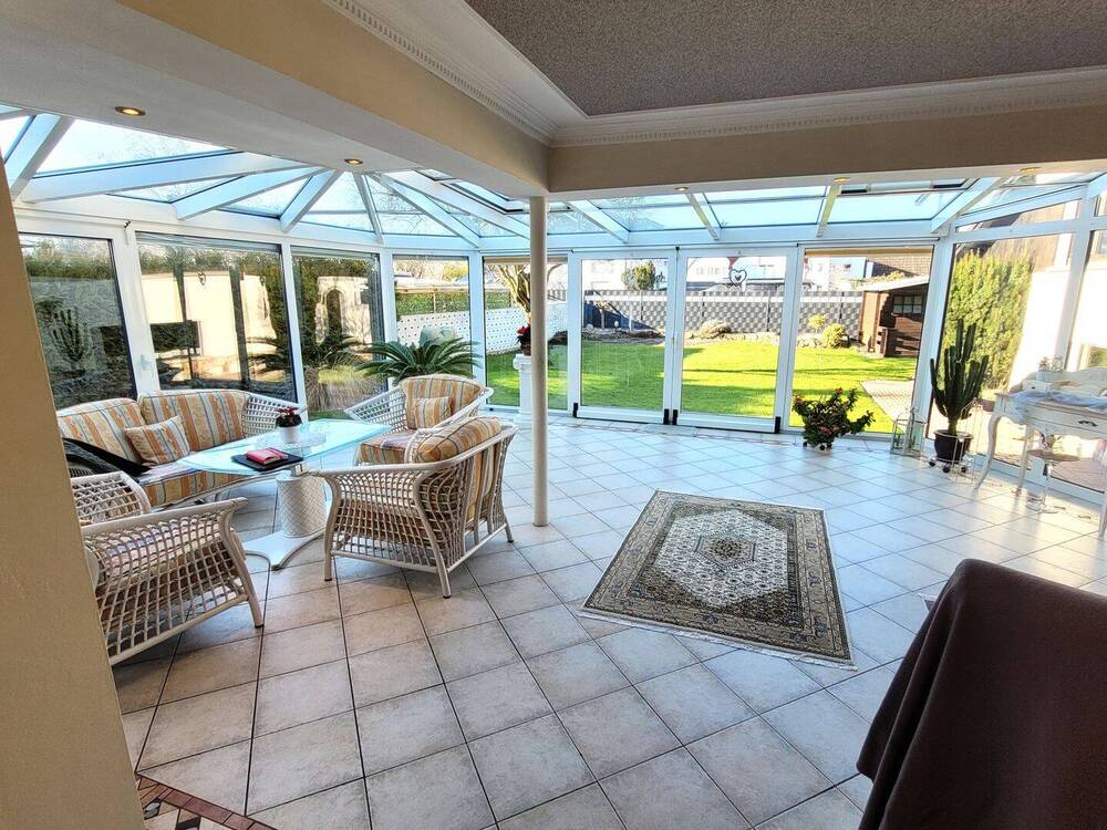 Thumbnail-freistehend und top gepflegt