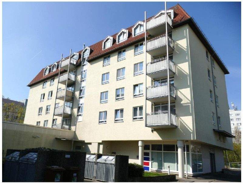 Thumbnail-Magdeburg - Kleine 2-Zimmer-Wohnung im Dachgeschoß