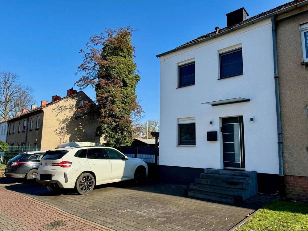 Thumbnail-Bönen: Kernsaniertes Zechen-Eckhaus mit großem Garten und riesigem Carport!