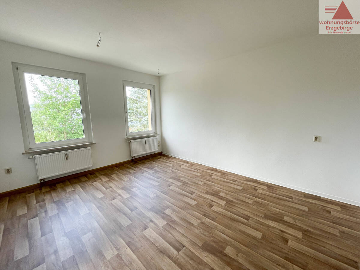 Thumbnail-Schicke 2-Raum-Wohnung nahe Berufsakademie in Breitenbrunn - Einbauküche möglich