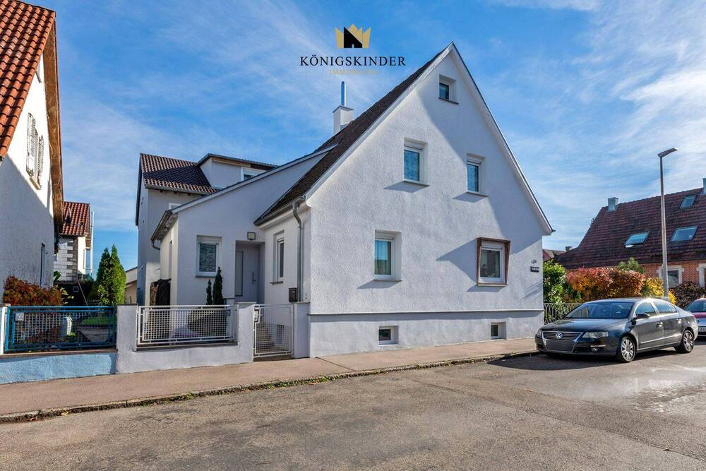 Thumbnail-Modernisiertes Einfamilienhaus mit 3 Schlafzimmer, Terrasse & Stellplatz in Göppingen-Holzheim
