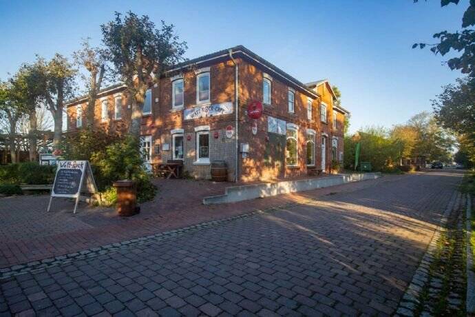 Thumbnail-Geschäfts- und Wohnhaus in der „Pellwormer City“