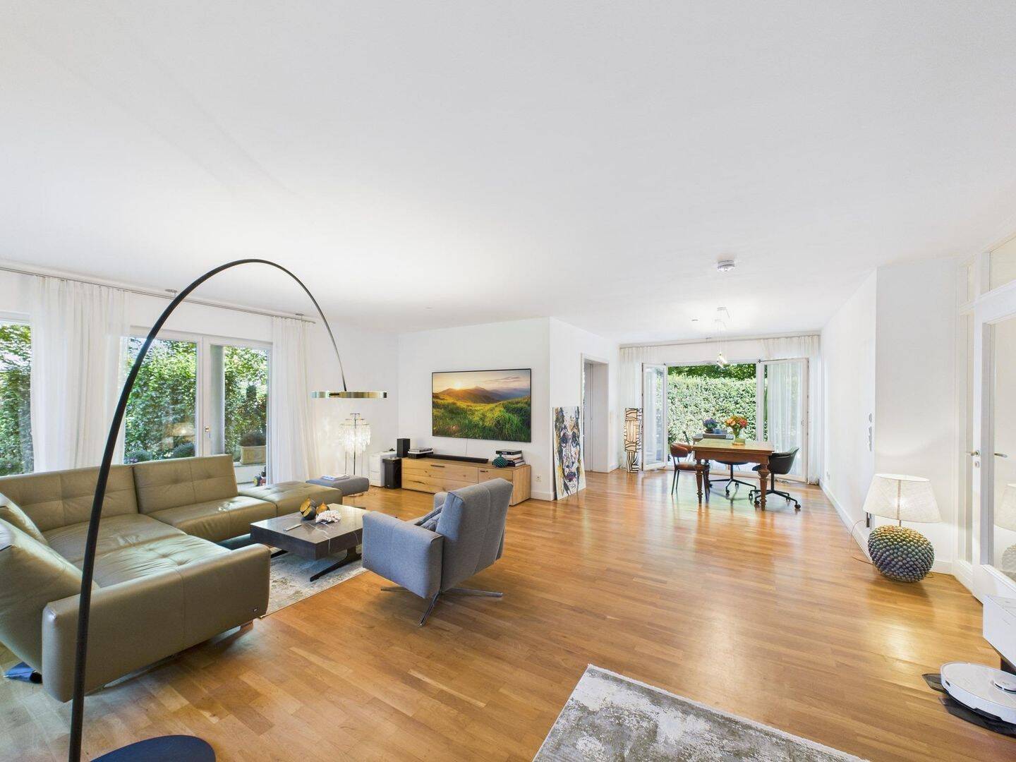 Thumbnail-Exklusive Maisonette - Menterschwaige, Isarlage - mit 430 m² Privatgarten und Haus-Charakter