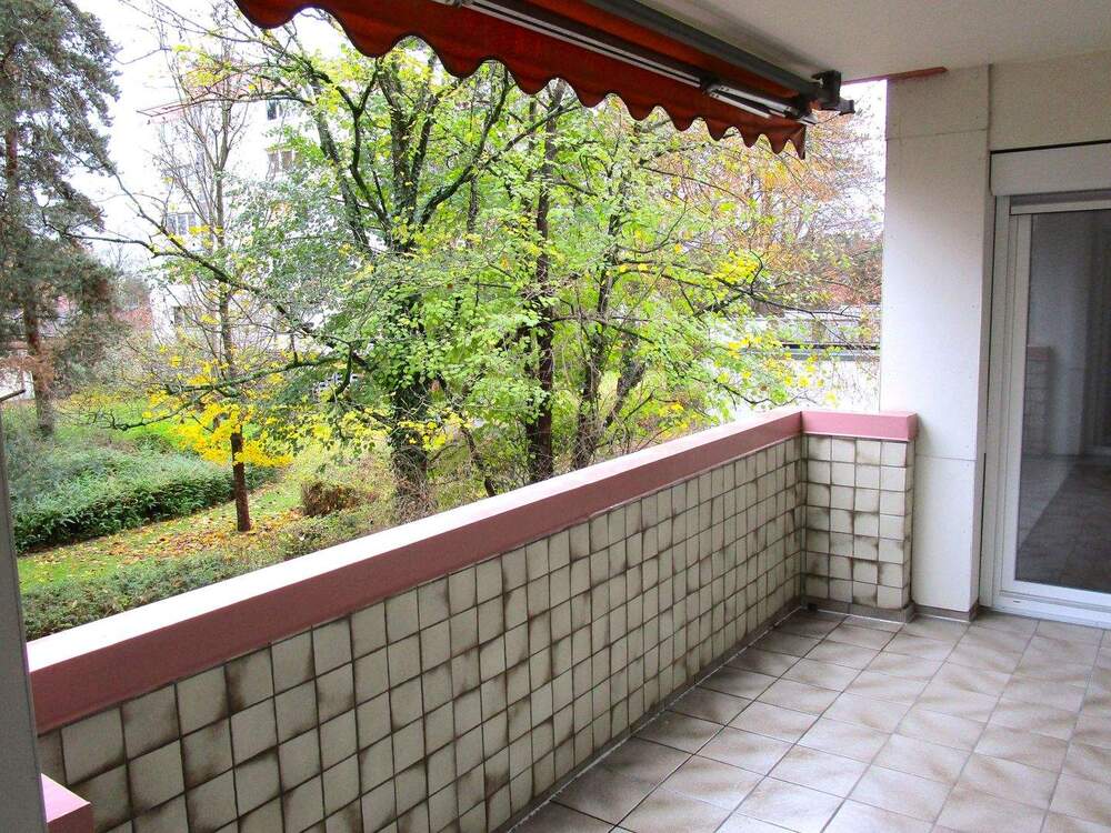 Thumbnail-Großzügige 4-Zi. Wohnung mit Balkon in Nürnberg - Langwasser Wohnung kaufen