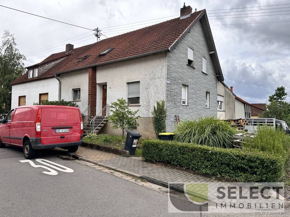 Thumbnail-Aus Bankverwertung! Einfamilienhaus mit Garten und 2 Garagen in ruhiger Lage