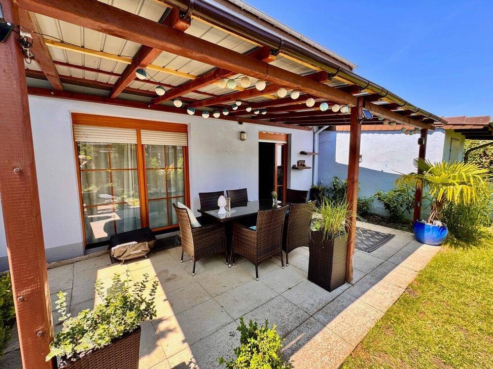 Thumbnail-Ideal für Familien: Doppelhaushälfte mit gepflegtem, schönem Garten und Garage in Konz-Roscheid