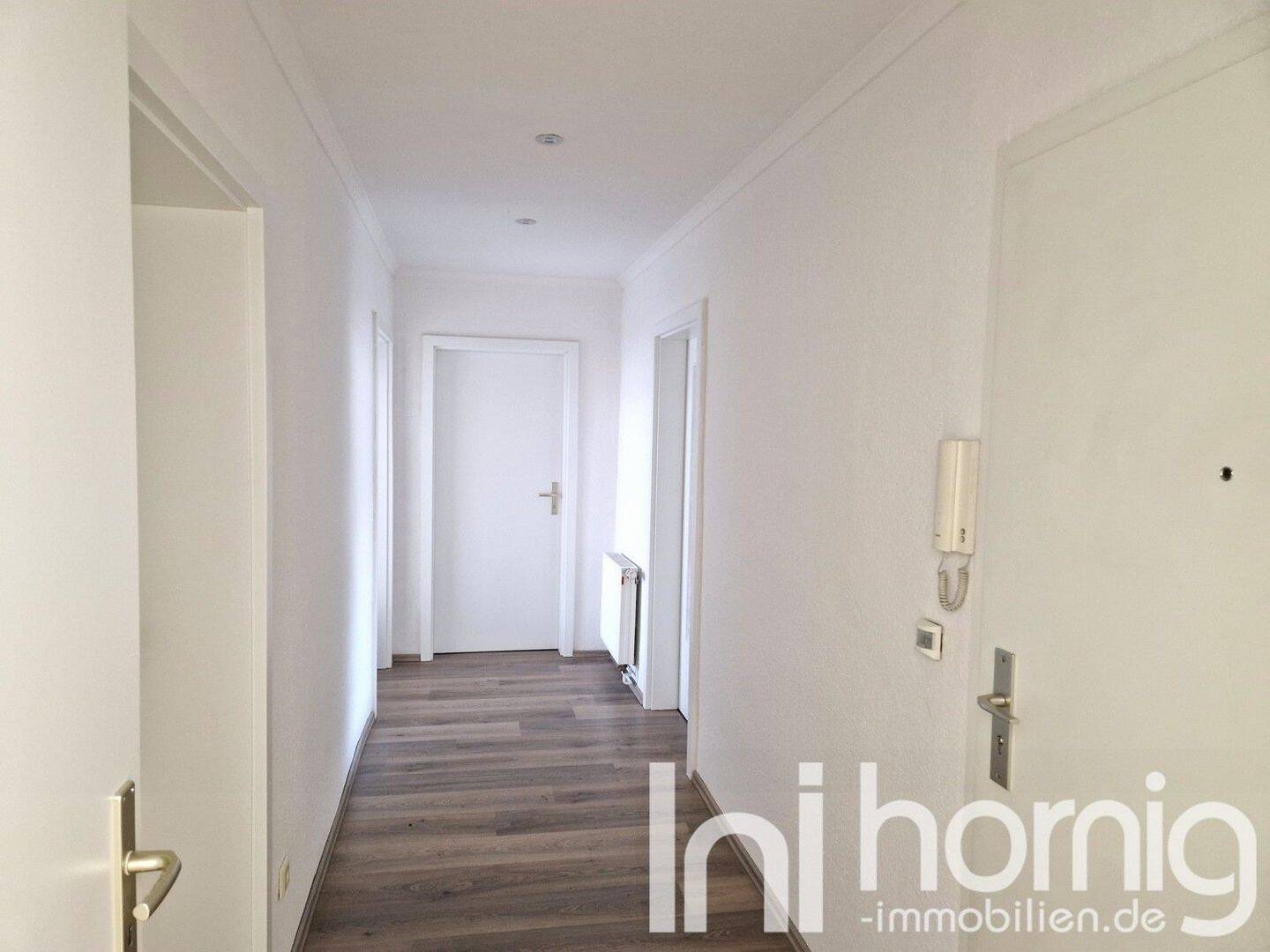 Thumbnail-2-Raum-Wohnung m. großem Balkon in zentraler Lage