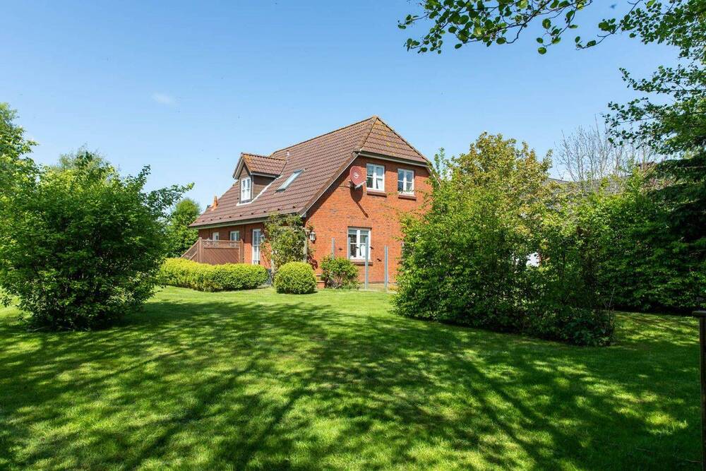 Thumbnail-Einfamilienhaus nahe Hafen und „Pellwormer City“