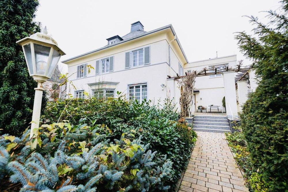 Thumbnail-Altbau-Charme trifft modernen Komfort - 5 Zimmer, 140 m², Garten & Licht | Bad Homburg-Kirdorf